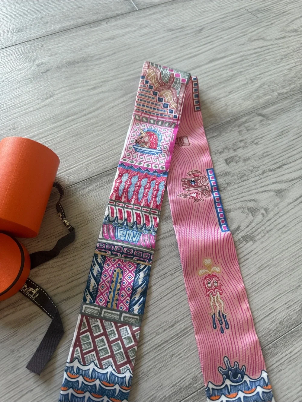 Hermes Pink Multicolor Silk Twilly Scarf limited edition - Picture 3 of 5